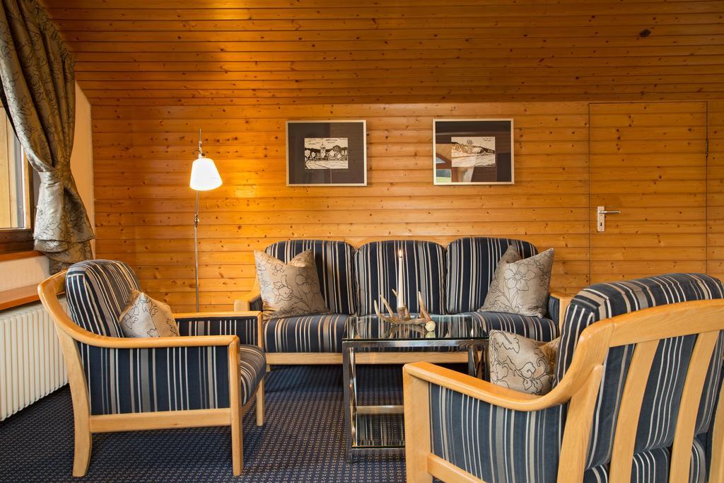 Ferienresort Am Mattenweg Hinterzarten Værelse billede